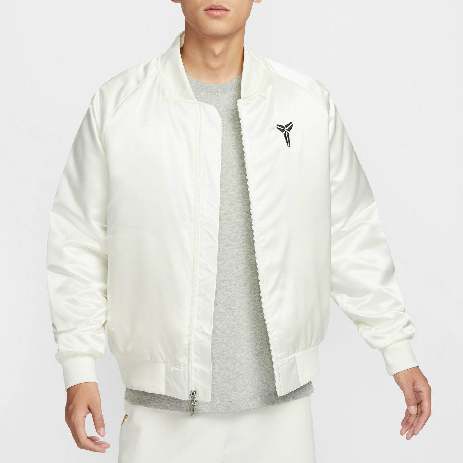 Shop 耐克Therma-FIT科比「曼巴之年」白色印花拉鍊外套男款 HQ4696-133