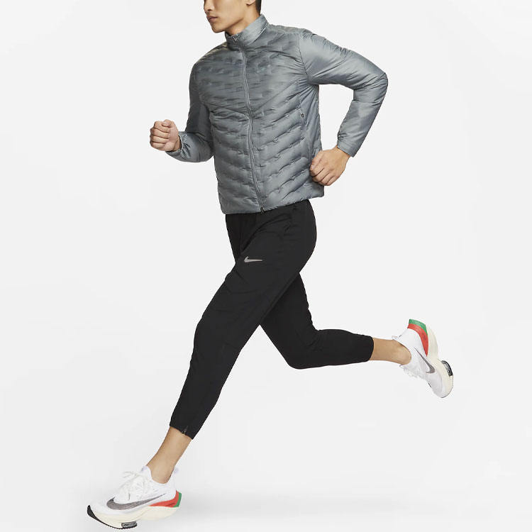 Shop 나이키 테르마 풀오버 러닝 재킷 스모크 그레이 - 따뜻한 방수 캐주얼 아우터웨어 FB7557-084