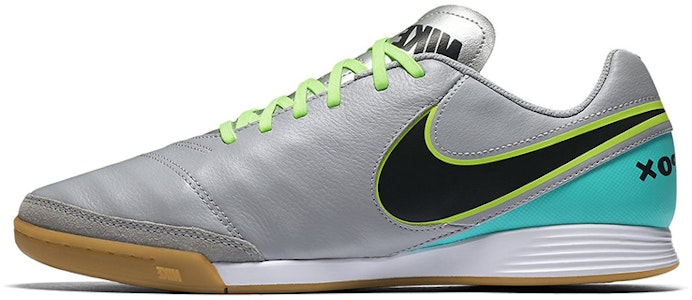 耐克Tiempo Genio 2真皮室内足球鞋“银黑绿” 819215-003 Buy 耐克Tiempo Genio 2真皮室内足球鞋“银黑绿” 819215-003