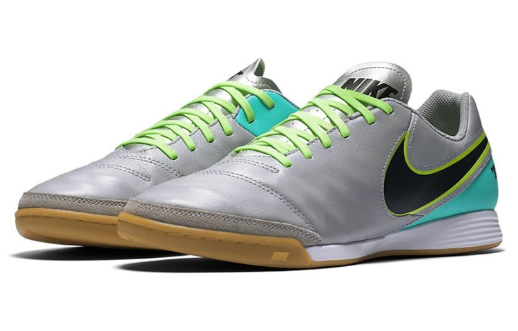 Lookbook Nike Tiempo Genio 2 Cuir IC ''Argent Noir Vert'' 819215-003