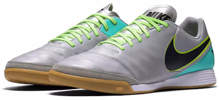 Lookbook 耐吉 Tiempo Genio 2 皮革 IC 室內足球鞋 銀黑綠