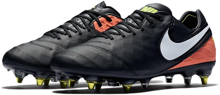 나이키 티엠포 레전드 4 SG 프로 (블랙/화이트/오렌지) 869483-018 Lookbook 나이키 티엠포 레전드 4 SG 프로 (블랙/화이트/오렌지) 869483-018