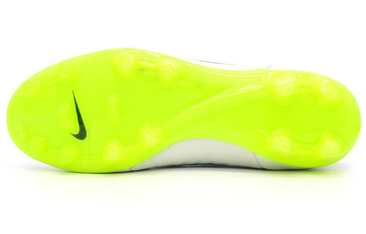 Details for Nike Tiempo Legend 5 FG ''Wit Volt'' 631518-174