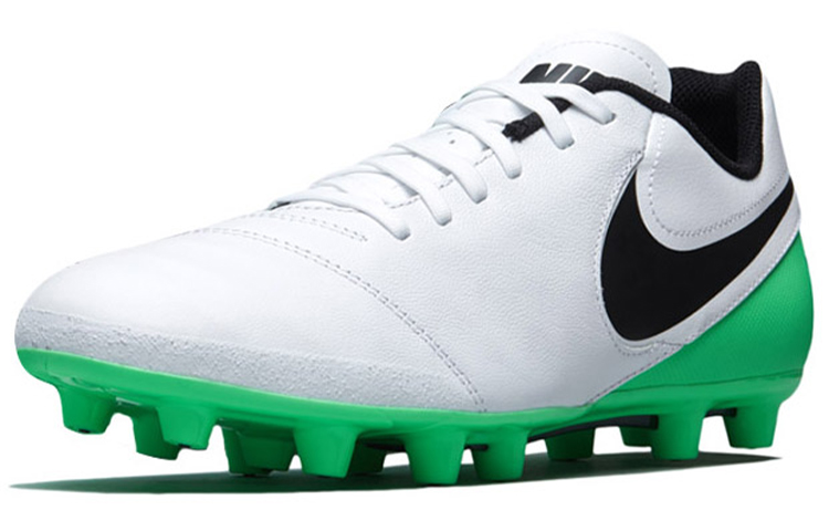 Order Nike Tiempo Legend 6 HG 'Putih Hijau Hitam' sepatu bola. 819220-103