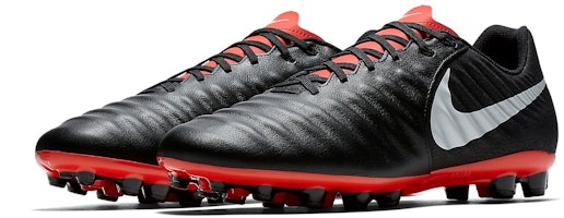 Nike Tiempo Legend 7 acad 黑紅防滑耐磨男款足球鞋 Lookbook Nike Tiempo Legend 7 acad 黑紅防滑耐磨男款足球鞋