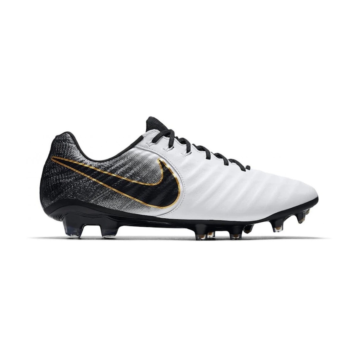 NIKE - 日本未発売!ティエンポレジェンド7 エリートFG 白黒金 NIKE - 日本未発売!ティエンポレジェンド7 エリートFG 白黒金