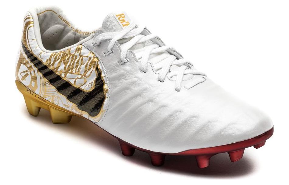 Lookbook Nike Tiempo Legend 7 SE FG 'Putih Emas' 897796-102