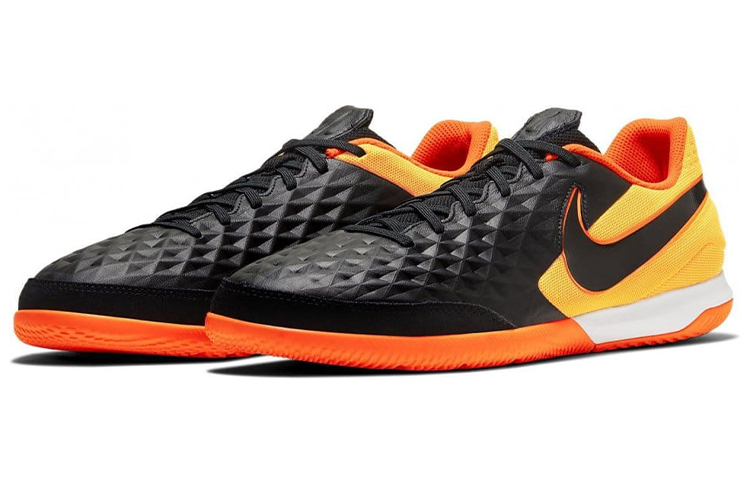 Lookbook ナイキ ティエンポ レジェンド 8 アカデミー IC 黒黄白 AT6099-008