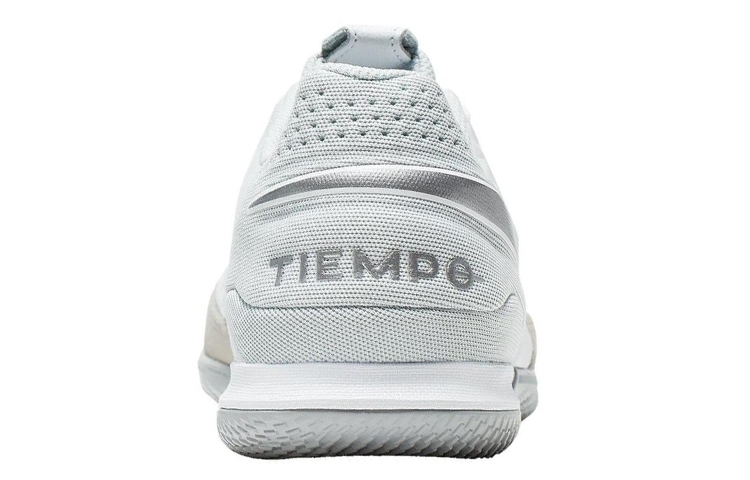 Shop 나이키 티엠포 레전드 8 아카데미 IC '화이트 크롬' AT6099-100