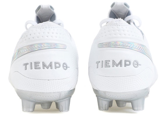 耐克 Tiempo Legend 8 精英HG '白银色' AT5899-100 Lookbook 耐克 Tiempo Legend 8 精英HG '白银色' AT5899-100