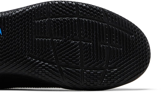 Nike Tiempo Legend 9 Club IC 'Shadow Pack' Sepatu Futsal Pria DA1189-001 Purchase Nike Tiempo Legend 9 Club IC 'Shadow Pack' Sepatu Futsal Pria DA1189-001