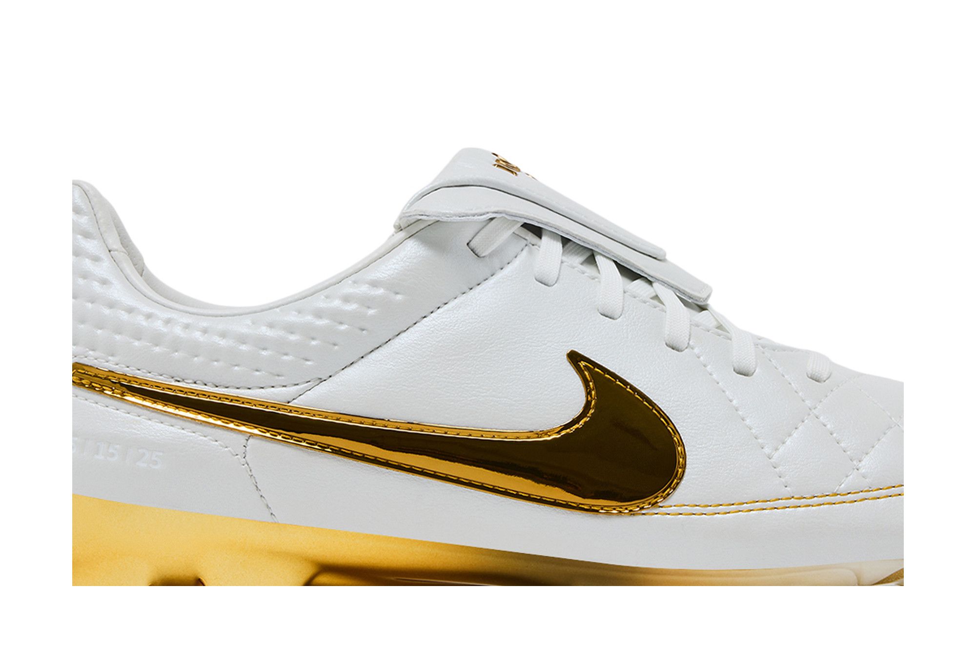 Shop Nike Tiempo Legend RGN FG SE Ronaldinho Sentuhan Emas. IF4388-100