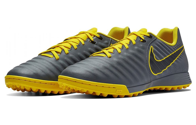 Lookbook ナイキ ティエンポ レジェンドX 7 アカデミー TF グレー/ブラック/イエロー AH7243-070