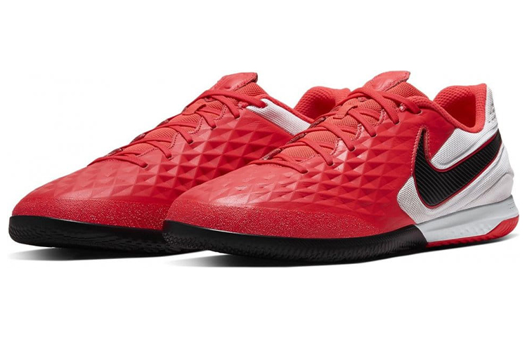 Lookbook 耐吉 React Legend 8 Pro IC 室內場地足球鞋 紅白色