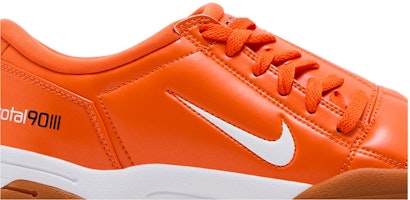 Nike Total 90 3 SP ''Safety Orange'' Sepatu Oranye Aman HJ9351-800 Order Nike Total 90 3 SP ''Safety Orange'' Sepatu Oranye Aman HJ9351-800