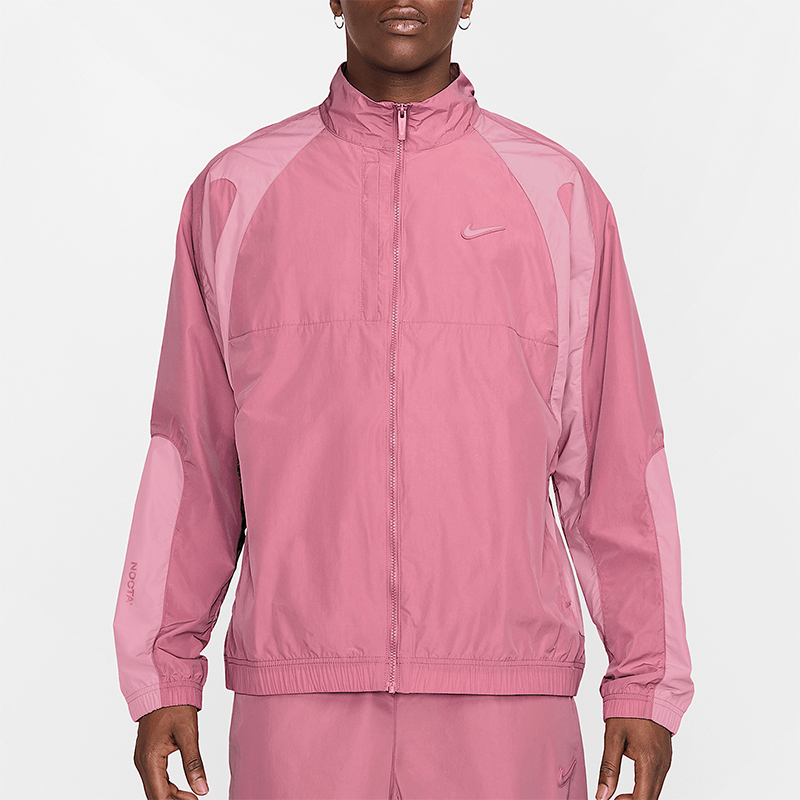 Lookbook Chaqueta Retro Nike Unisex con Cremallera Completa Rosa. FN7666-667