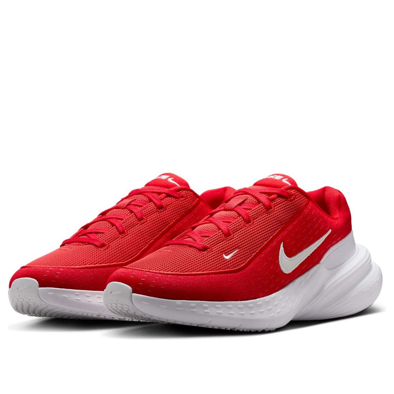 Shop Nike Uplift SC 大學紅黑白運動鞋 IB2765-603