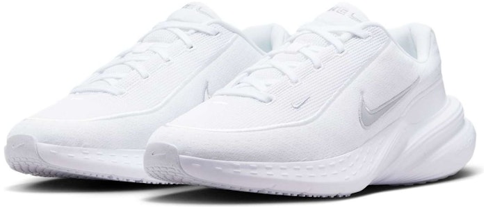 나이키 업리프트 SC 화이트 울프 그레이 IB2765-101 Lookbook 나이키 업리프트 SC 화이트 울프 그레이 IB2765-101