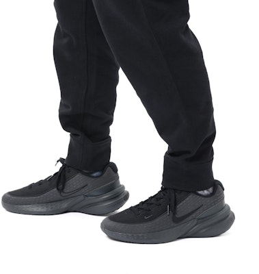 Nike Uplift SC 深灰/黑 IB2765-001 Lookbook Nike Uplift SC 深灰/黑 IB2765-001