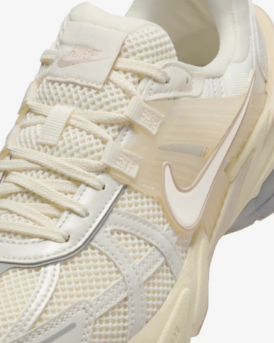 (Women) Nike V2K Run 'Pale Ivory Coconut'