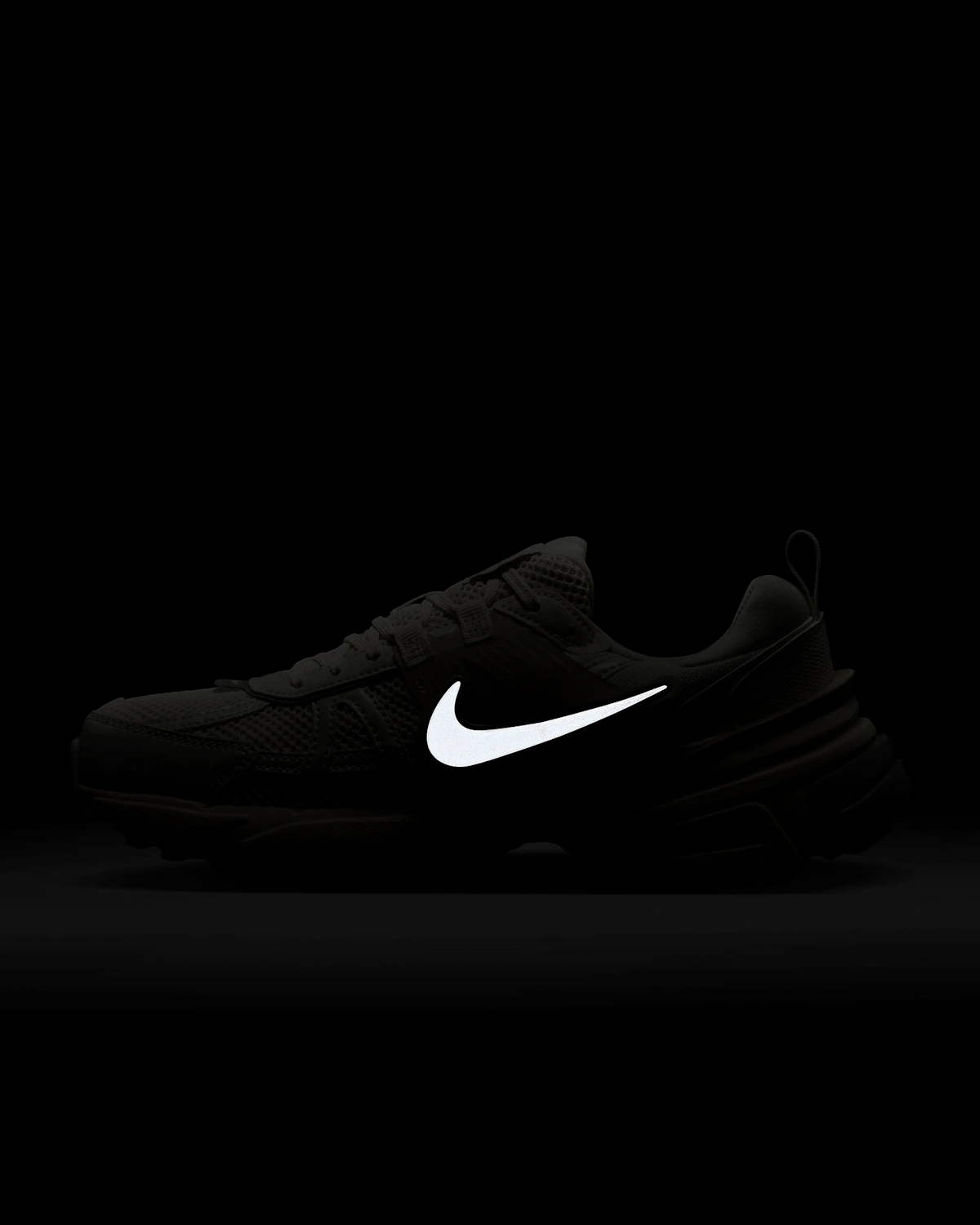 (Women) Nike V2K Run 'Pale Ivory Coconut'