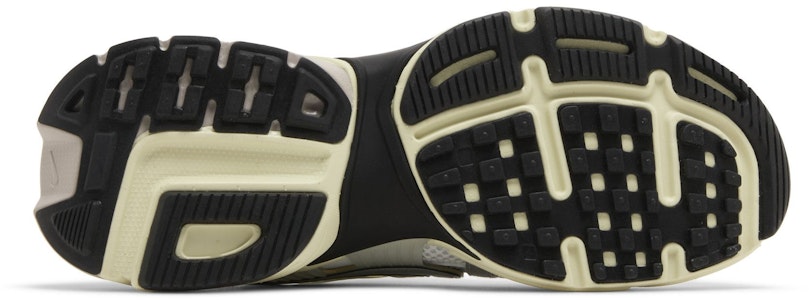 Nike V2K Run 'Perak Logam Platinum Tulin' HJ4497-100 Shop Nike V2K Run 'Perak Logam Platinum Tulin' HJ4497-100