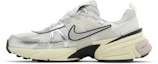 Shop Nike V2K Run 'Perak Logam Platinum Tulin' HJ4497-100