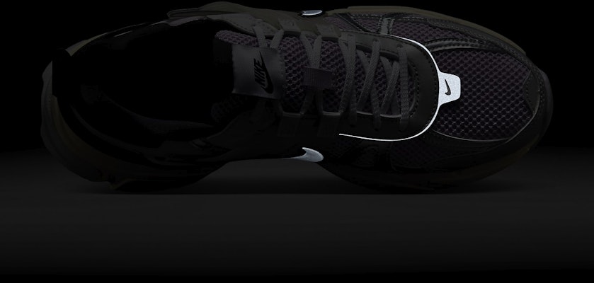 Nike V2K 跑鞋「石墨黑微色」 HF1876-500 1