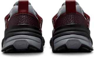 Nike V2K Run Zapatillas Running HJ4497-600 Details for Nike V2K Run Zapatillas Running HJ4497-600