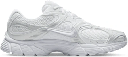 Shop Nike V5 RNR 跑步鞋 HJ5228-101