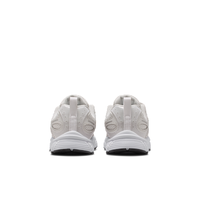 Details for (PS) ナイキ V5 RNR スニーカー ホワイト/メタリックシルバー/フォトンダスト/メタリックゴールド HQ6412-104