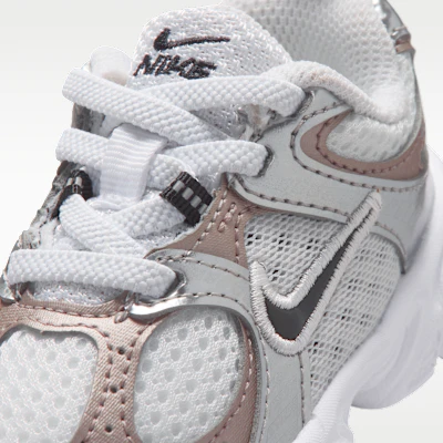 (TD) 耐克V5 RNR运动鞋 白色/浅灰/学院灰/黑色 IR2949-100 Sizing (TD) 耐克V5 RNR运动鞋 白色/浅灰/学院灰/黑色 IR2949-100