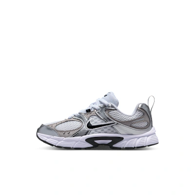 (Youth) Nike V5 RNR White/Bust Gray/College Gray/Black