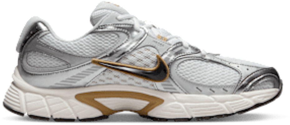 Nike V5 Runner HJ5228-102 Lookbook Nike V5 Runner HJ5228-102