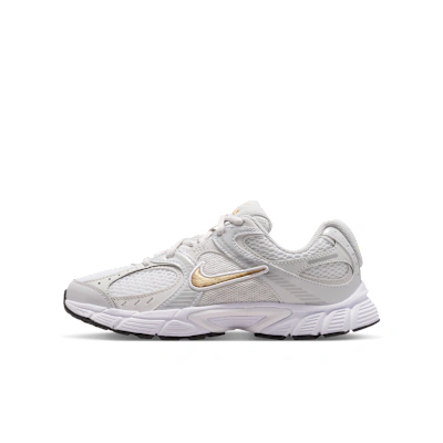 (Youth) Nike V5 Runner White/Metallic Silver/Photon Dust/Metallic Gold