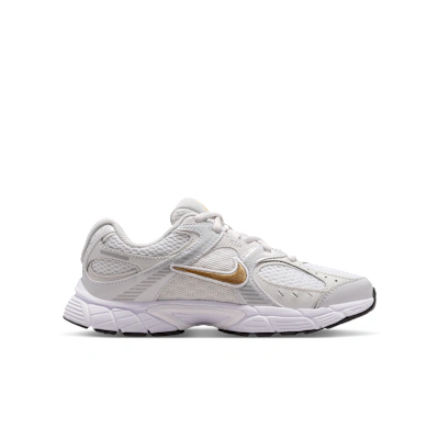 (Youth) Nike V5 Runner White/Metallic Silver/Photon Dust/Metallic Gold
