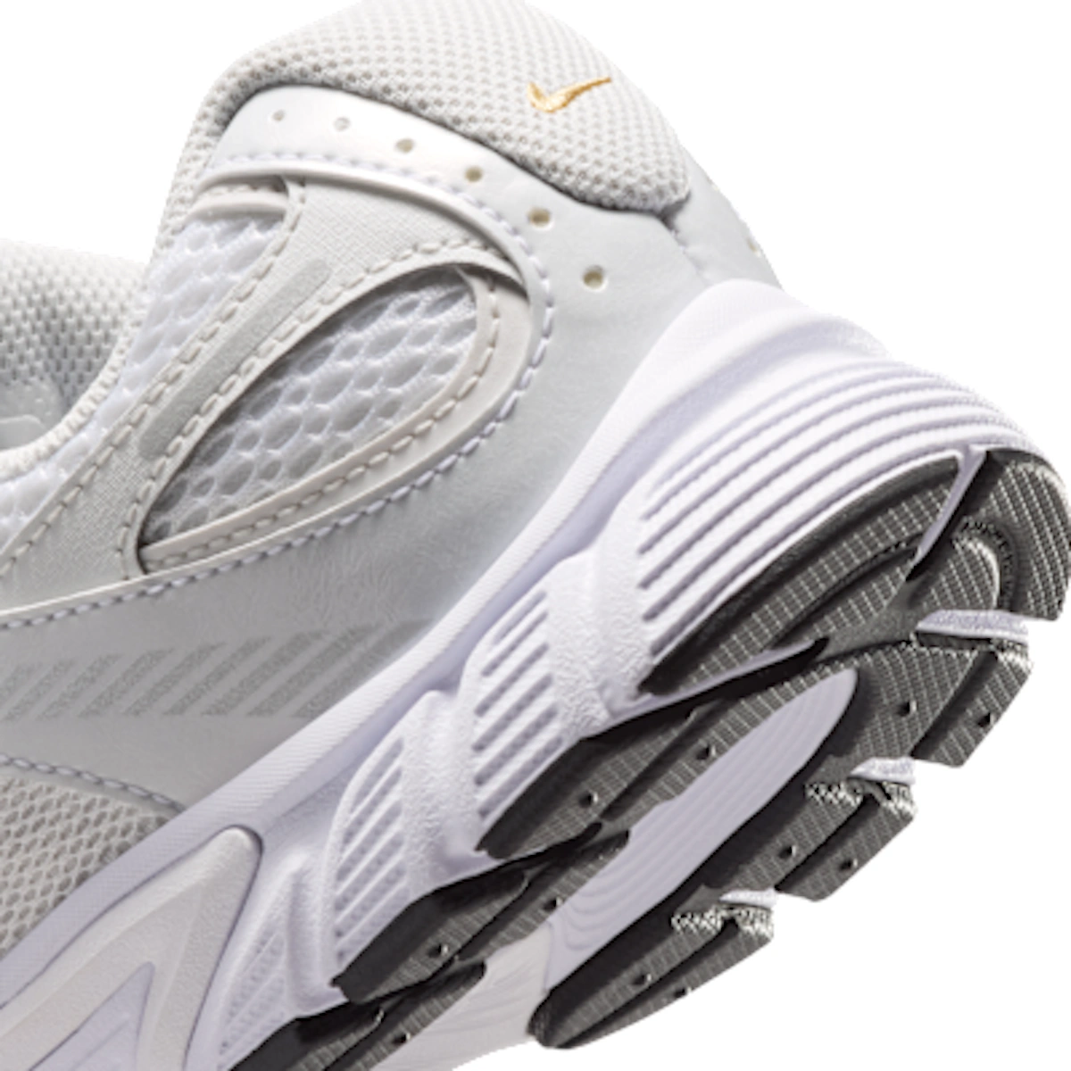 (Youth) Nike V5 Runner White/Metallic Silver/Photon Dust/Metallic Gold