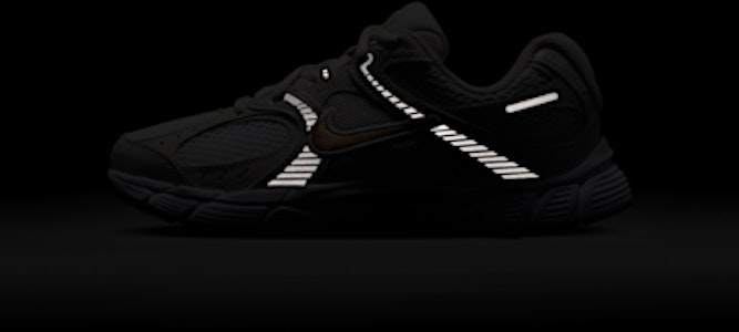 (JR) Nike V5 Runner Blanco/Plata Metálica/Polvo Fotón/Oro Metálico HQ6411-104 1