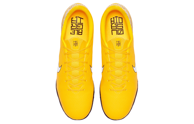 Shop ナイキ ヴェイパー12 アカデミー NJR TF イエロー AO3121-710