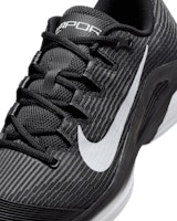 耐克 Vapor 12 足球鞋。 FV5552-001 Sizing 耐克 Vapor 12 足球鞋。 FV5552-001