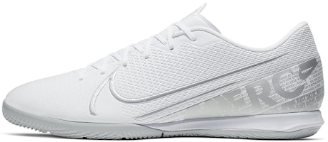 Nike Vapor 13 Academy IC 'White Chrome' AT7993-100 Nike Vapor 13 Academy IC 'White Chrome' AT7993-100