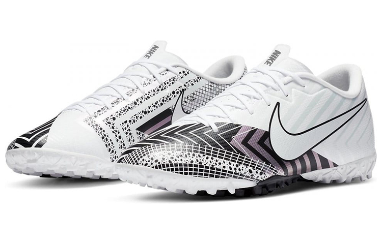 Lookbook ナイキ ヴェイパー13 アカデミー TF 白黒 CJ1306-110