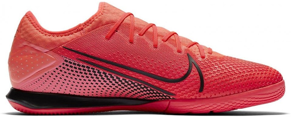 Nike VAPOR 13 PRO IC Indoor Court LASER CRIMSON 'Merah Hitam' AT8001-606 Order Nike VAPOR 13 PRO IC Indoor Court LASER CRIMSON 'Merah Hitam' AT8001-606