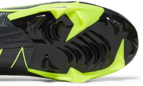 ナイキ ヴェイパーエッジ360 フライニット 黒白ボルト DQ3558-071 Purchase ナイキ ヴェイパーエッジ360 フライニット 黒白ボルト DQ3558-071