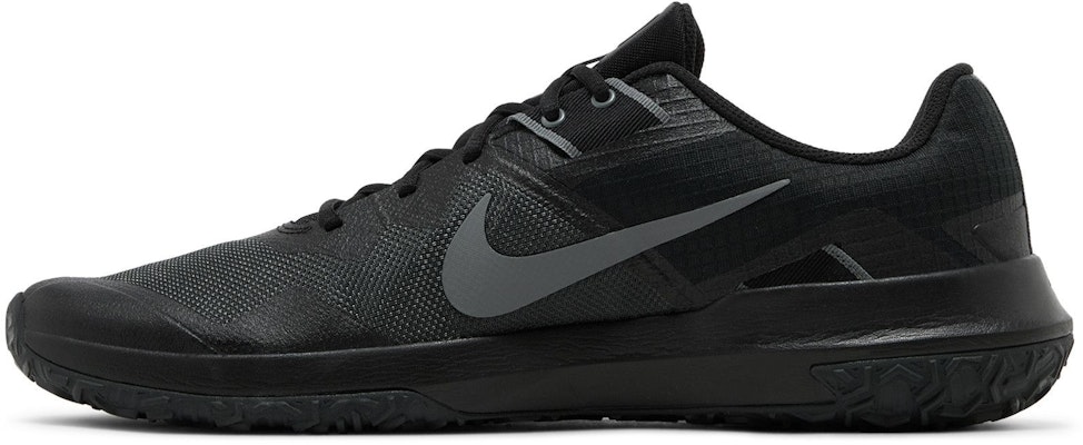 ナイキ バーシティ コンピート TR 3 "ダークスモークグレー" CJ0813-002 Lookbook ナイキ バーシティ コンピート TR 3 "ダークスモークグレー" CJ0813-002