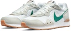 Lookbook Nike Venture Runner First Use 'White Green' DJ2004-100