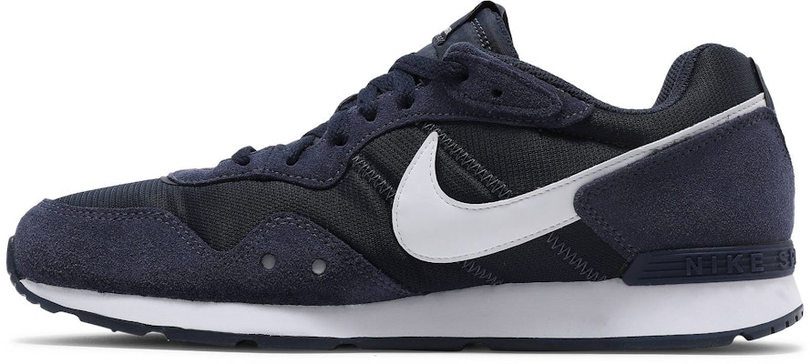 Nike Venture Runner 'Midnight Navy' CK2944-400 Lookbook Nike Venture Runner 'Midnight Navy' CK2944-400