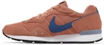 Lookbook Nike Venture Runner 'Tanah Mineral Mystic Navy' CK2944-203