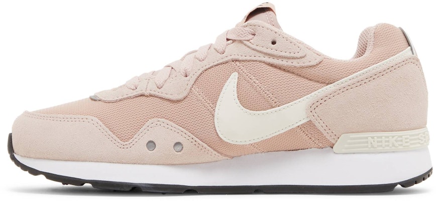 (Women) Nike Venture Runner 'Pink Oxford' CK2948-601 Lookbook (Women) Nike Venture Runner 'Pink Oxford' CK2948-601