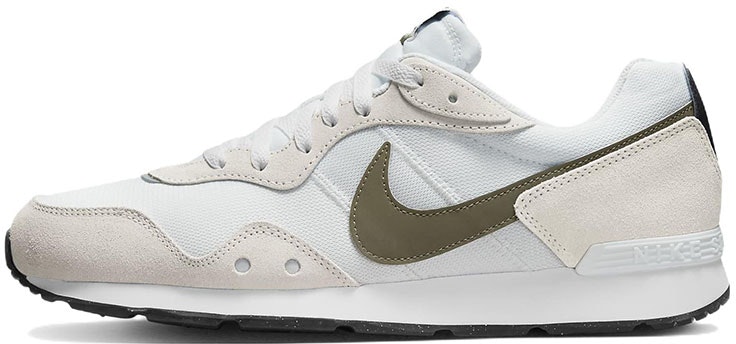 nike-venture-runner-white-medium-olive-ck-2944-101
